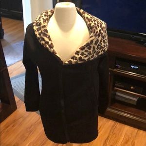 🚫🚫SOLD🚫🚫 super cute zip up hoodie❤️❤️